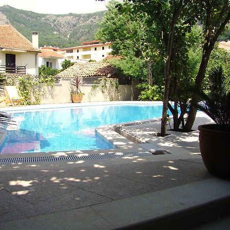 Hotel Dubrava Budva Exterior foto