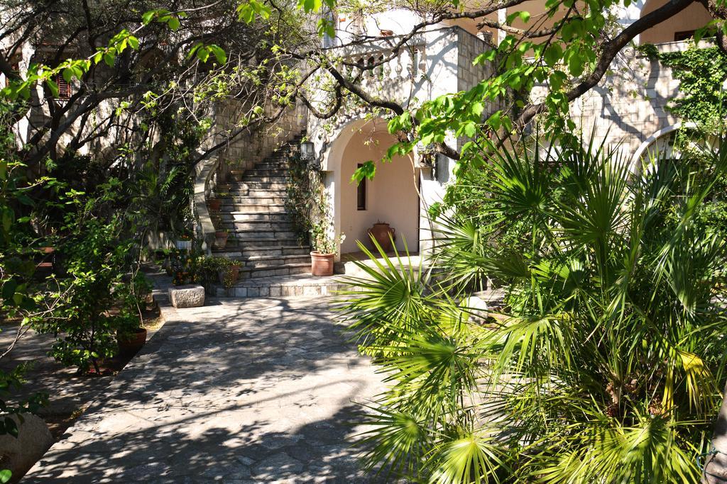 Hotel Dubrava Budva Exterior foto