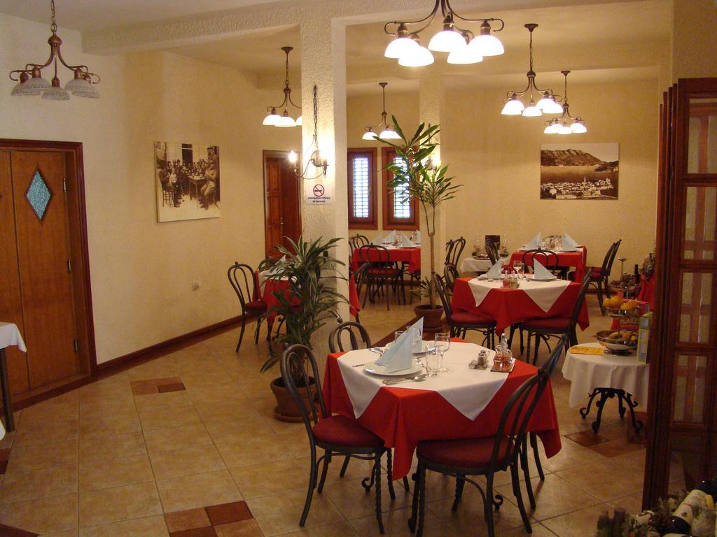 Hotel Dubrava Budva Exterior foto